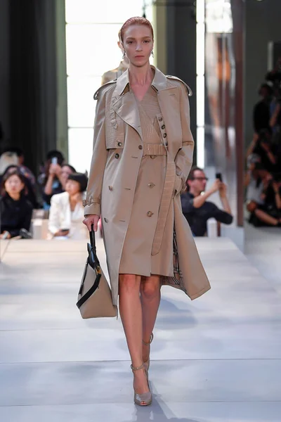 Look 5